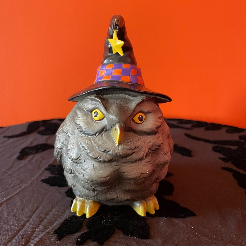 Adorable Halloween Owl Figurine!